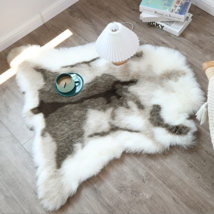 Machine-Washable Faux Reindeer Fur Rug - Plush Bedroom Carpet & Bedside Animal Print Mat
